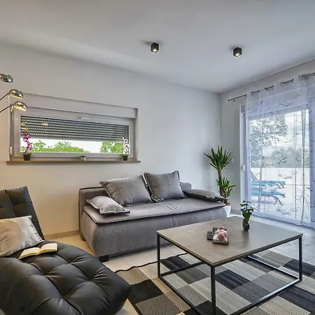 Villa Lounge Modern House With Private Pool ****