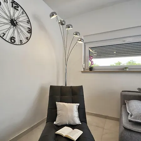 Lounge Modern House With Private Pool ****