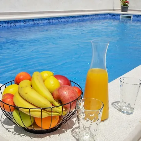 Villa Lounge Modern House With Private Pool **** *
