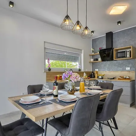 Lounge Modern House With Private Pool **** Villa *