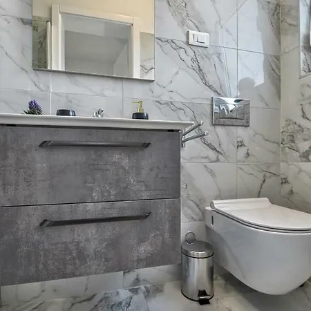 Lounge Modern House With Private Pool ****